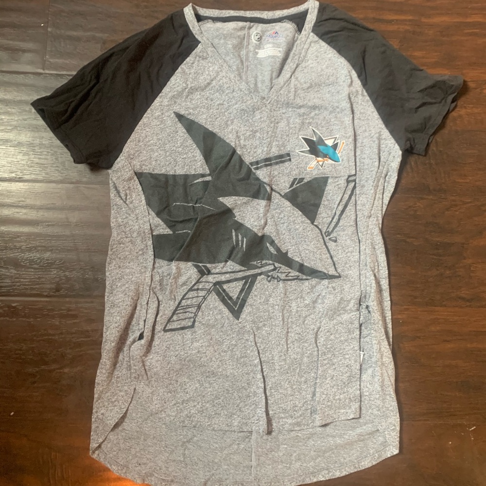Sharks tee